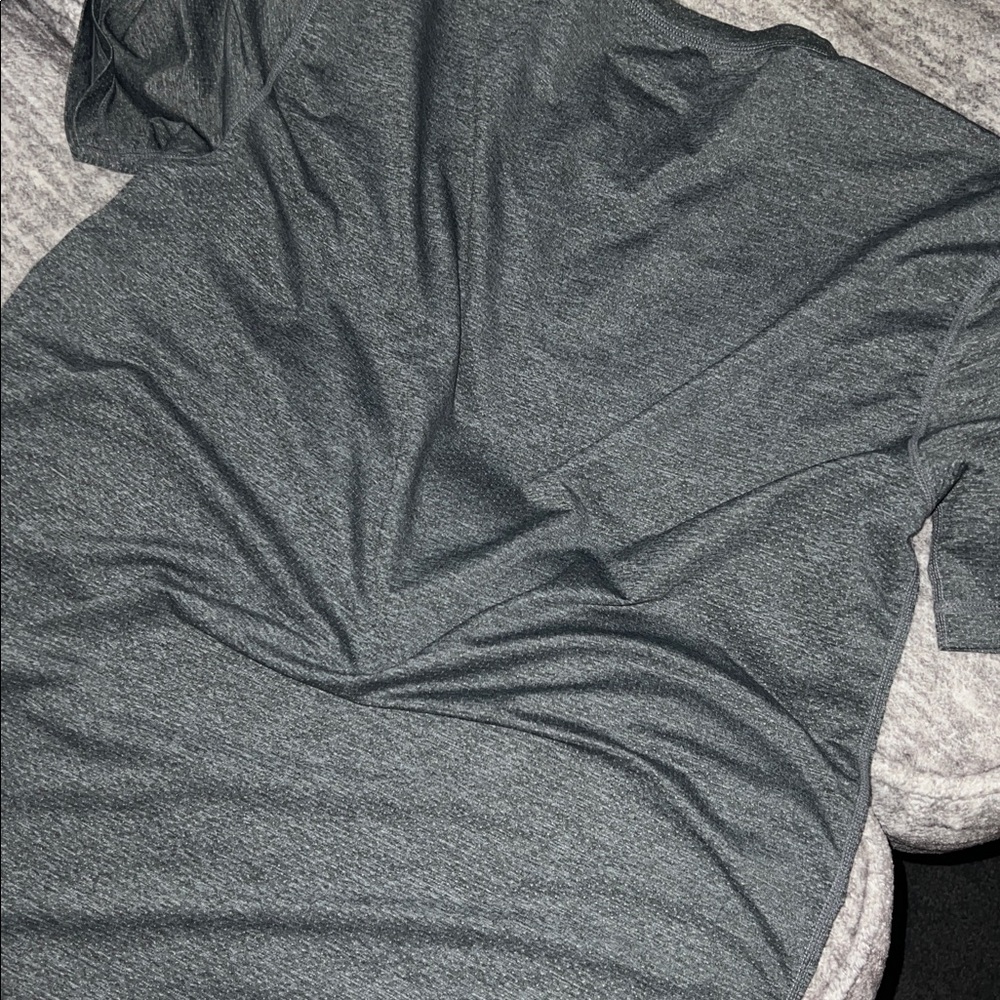 Vuori Tradewinds Performance Tee - Picture 8 of 10